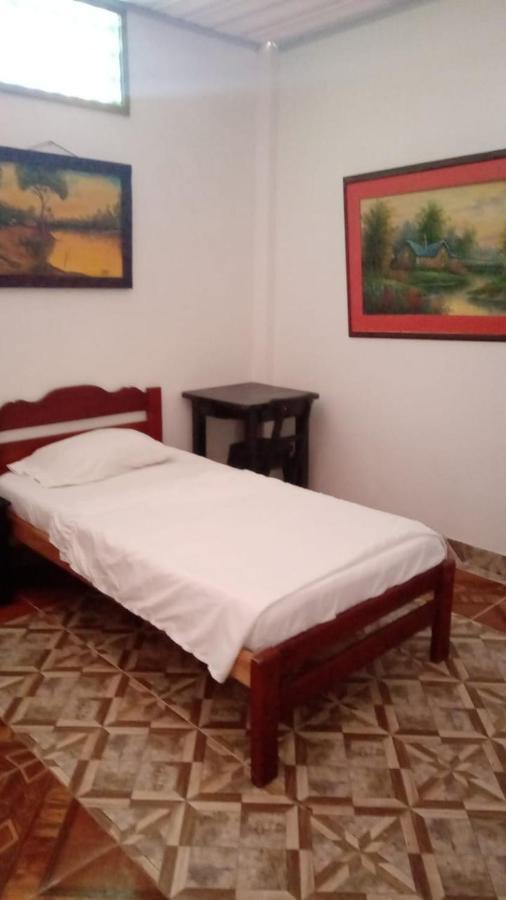 Hostal Selvatrip 莱蒂西亚 外观 照片
