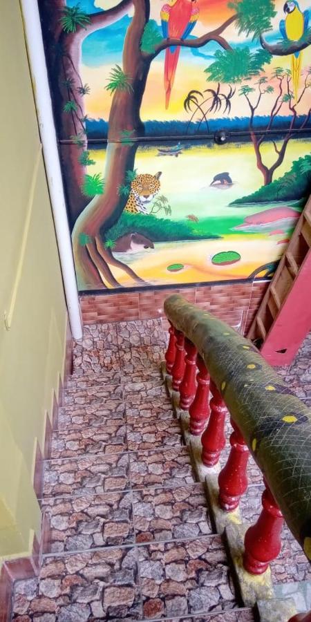 Hostal Selvatrip 莱蒂西亚 外观 照片