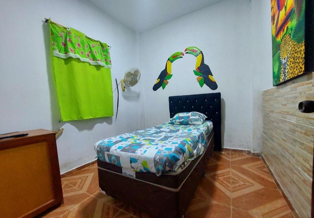 Hostal Selvatrip 莱蒂西亚 外观 照片