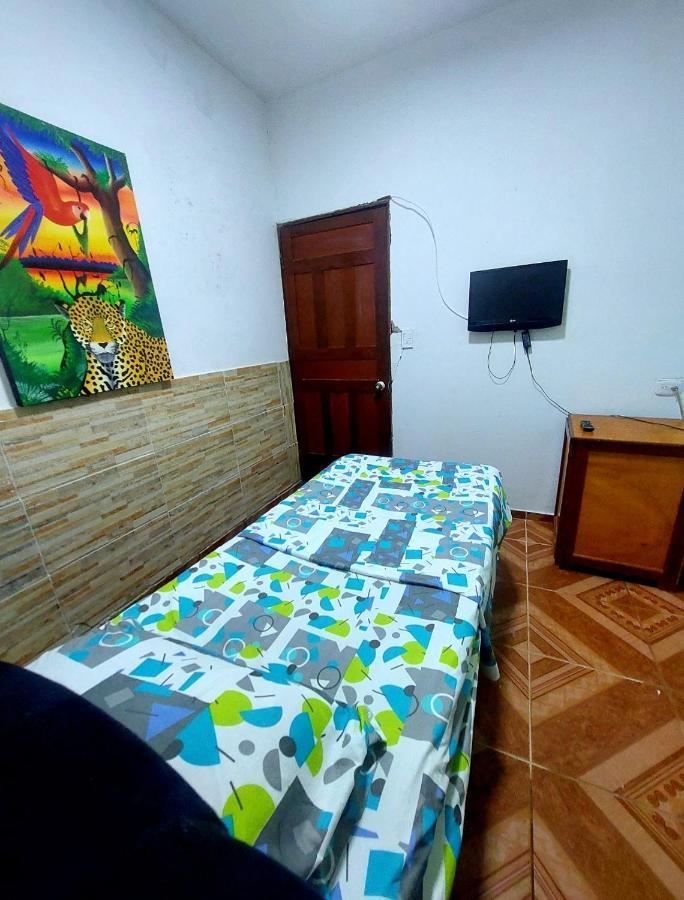 Hostal Selvatrip 莱蒂西亚 外观 照片