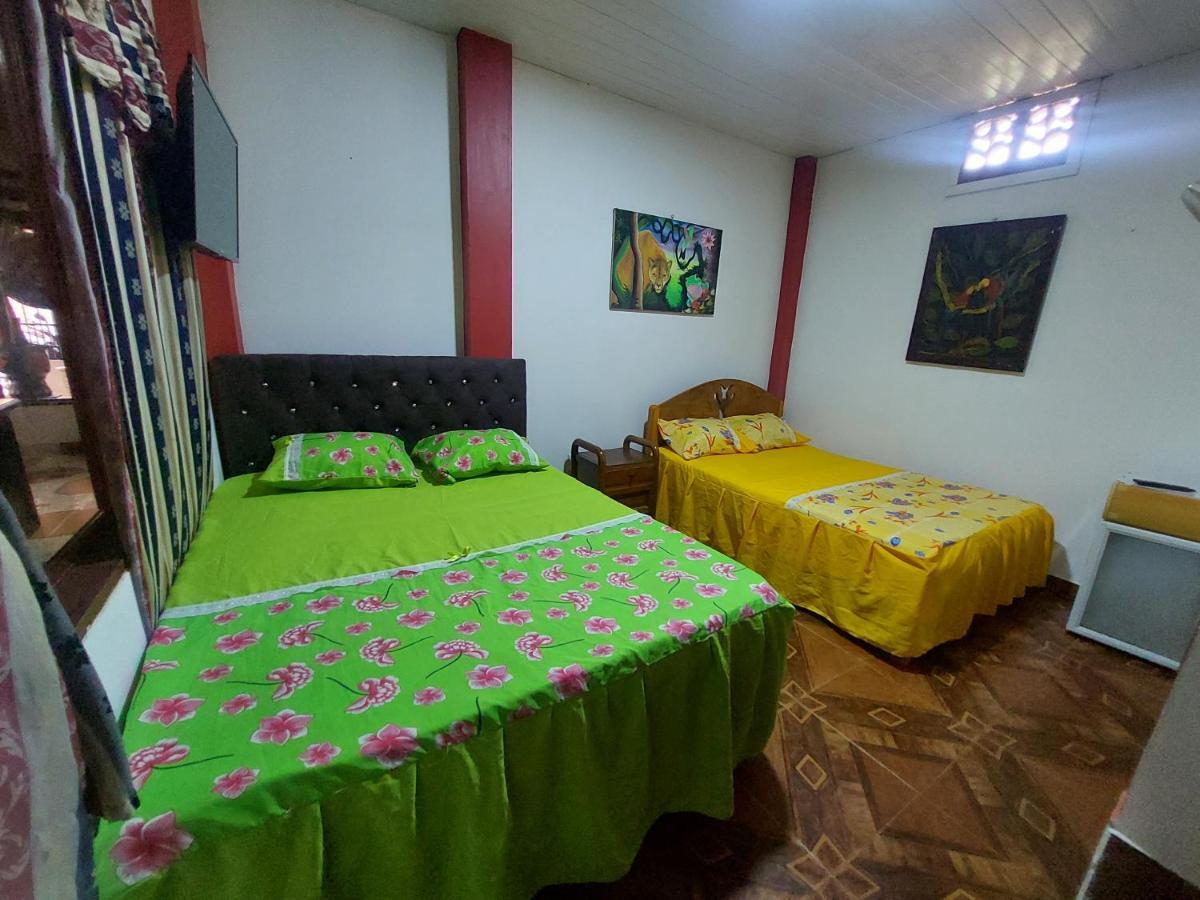 Hostal Selvatrip 莱蒂西亚 外观 照片